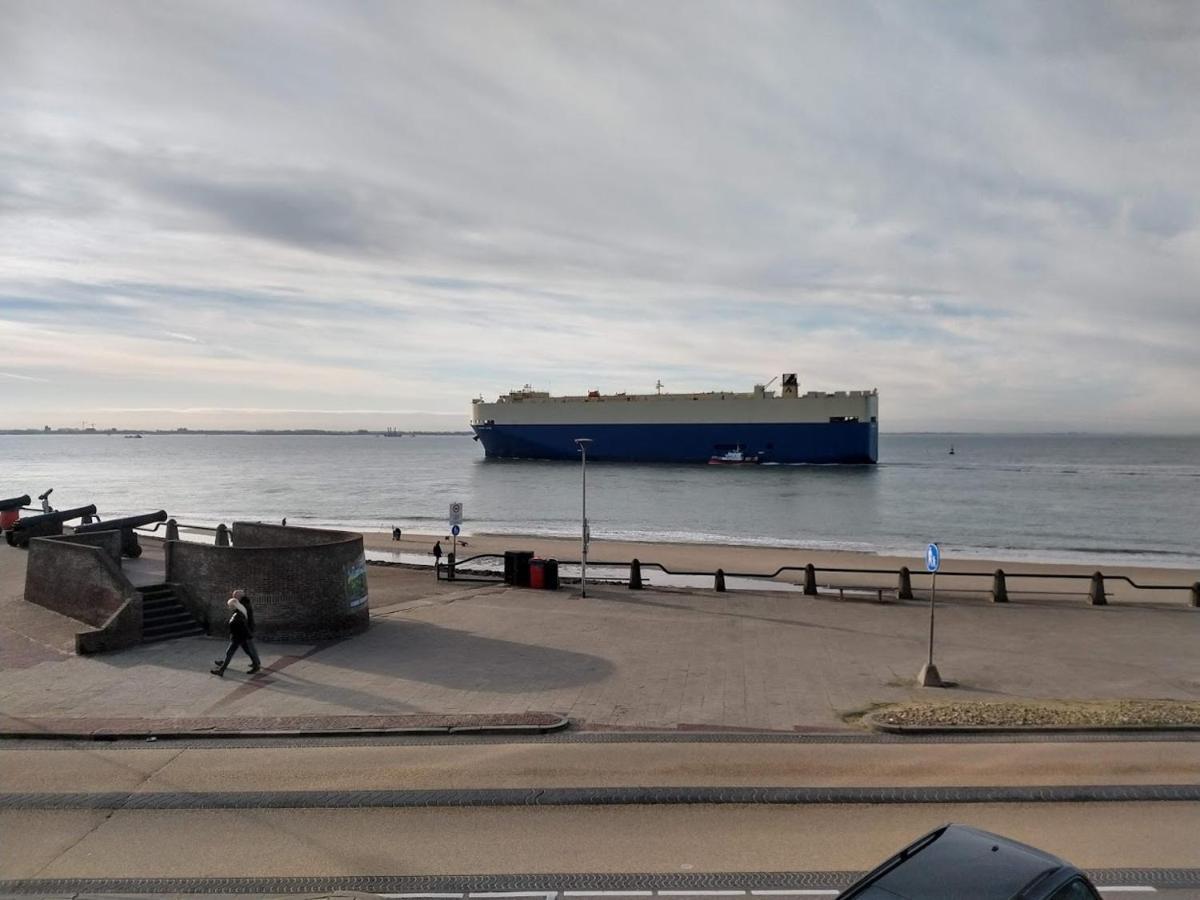 Apartment By The Sea Bed By The Sea Vlissingen Bagian luar foto